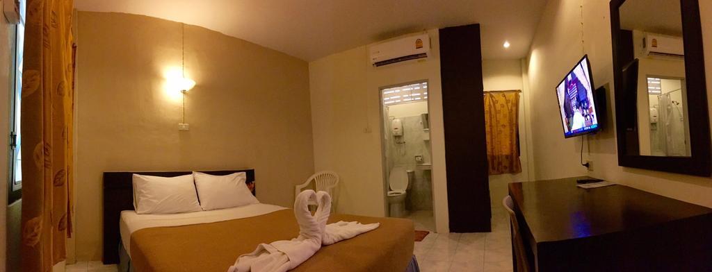 บ้านต้นไทร การ์เดน รีสอร์ท  Patong ภายนอก รูปภาพ